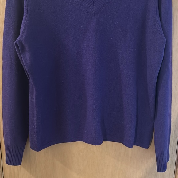 Pursuits Ltd. Women’s Cashmere V Neck Sweater Purple Size Large - Picture 5 of 9